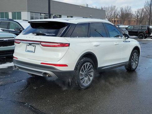 Certified 2023 Lincoln Corsair Reserve w/ Equipment Group 201A image 4