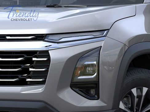New 2026 Chevrolet Equinox LT w/ Convenience Package II AWD/4WD image 21