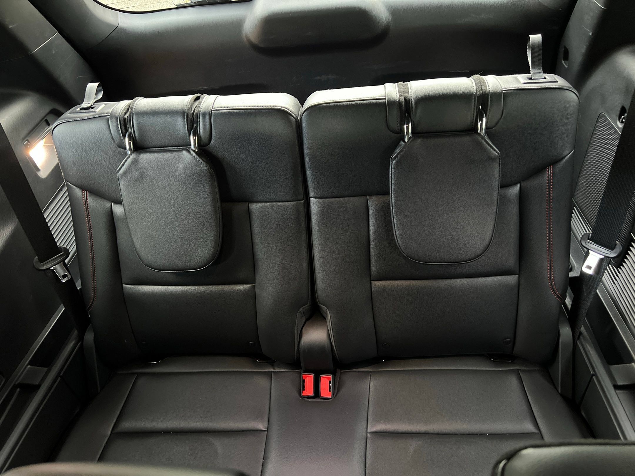 Used 2023 Ford Explorer ST-Line AWD/4WD image 29