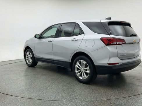 Used 2025 Chevrolet Equinox LT FWD image 6