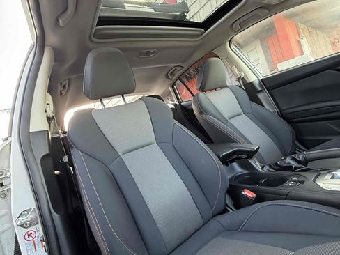 Used 2019 Subaru Crosstrek 2.0i Premium image 6