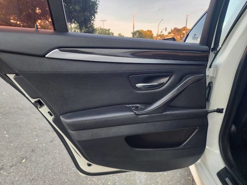 Used 2012 BMW 528i Sedan image 27