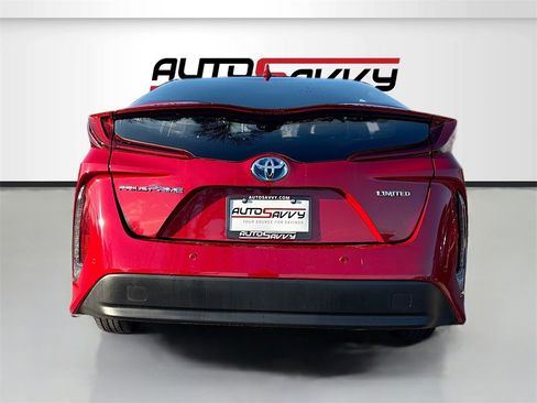 Used 2020 Toyota Prius Prime Limited image 6
