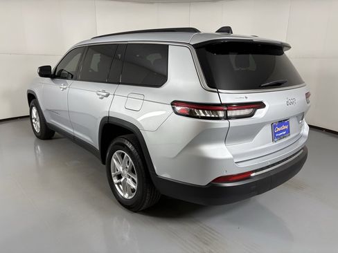 Used 2025 Jeep Grand Cherokee L Laredo image 6