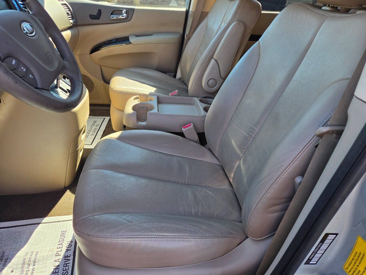 Used 2012 Kia Sedona EX w/ Luxury Pkg FWD image 9