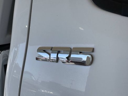 Used 2019 Toyota Tacoma SR5 RWD image 7