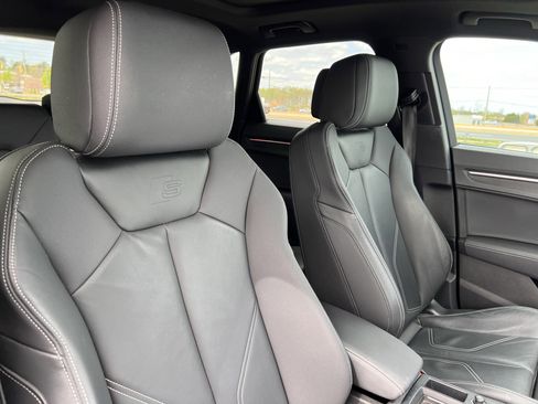 Used 2023 Audi Q3 2.0T Premium Plus w/ Premium Plus Package image 35