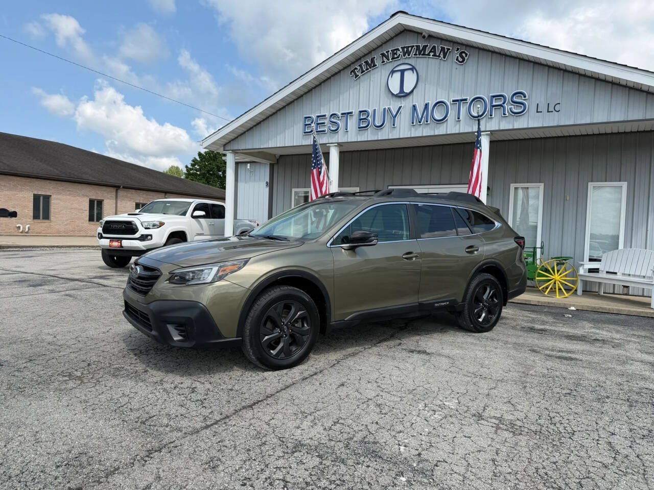 Used 2021 Subaru Outback Onyx Edition XT w/ Popular Package #2 AWD/4WD image 1