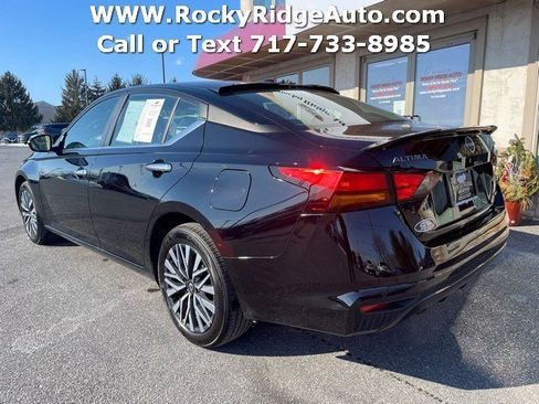 Used 2024 Nissan Altima 2.5 SV image 5