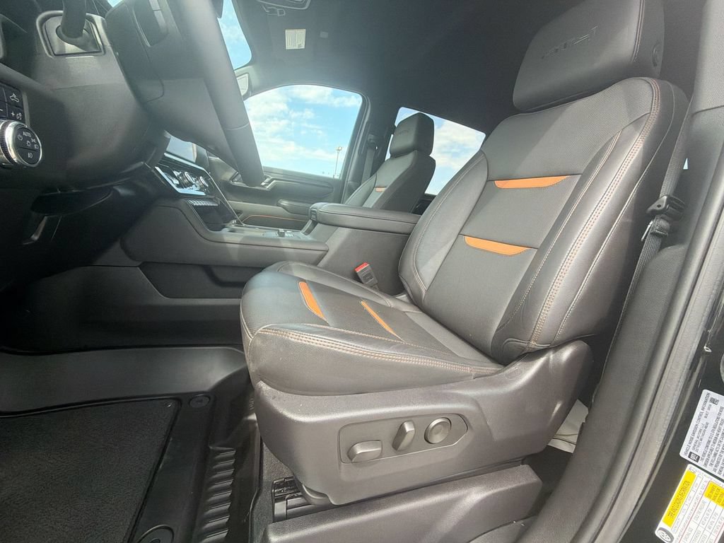 Certified 2025 GMC Sierra 2500 AT4 AWD/4WD image 17