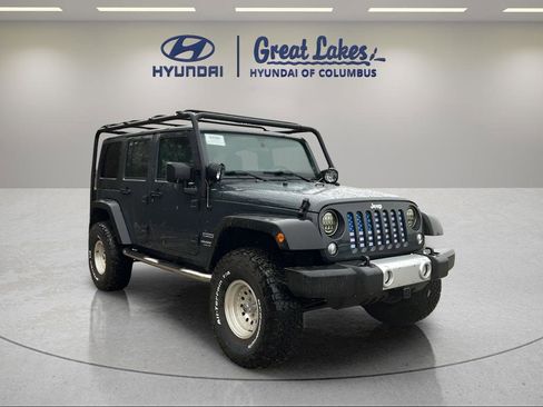 Used 2017 Jeep Wrangler Unlimited Sport AWD/4WD image 7