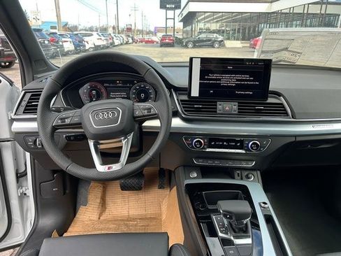 Used 2025 Audi Q5 2.0T Premium Plus w/ Premium Plus Package image 13
