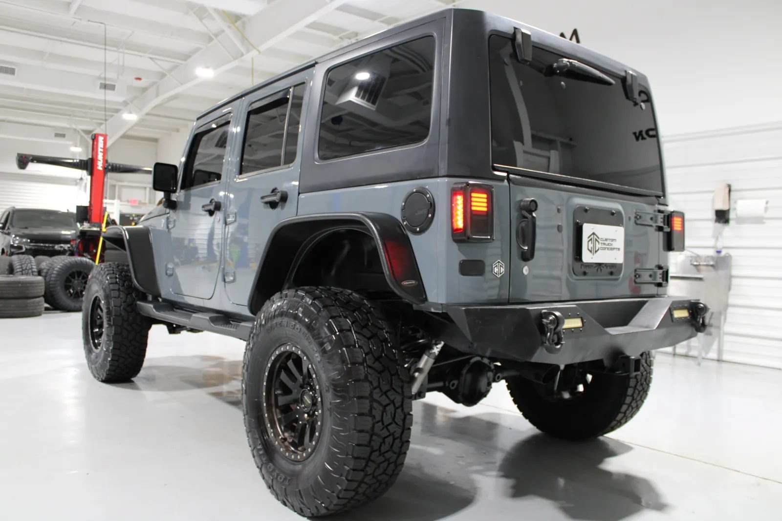 Used 2015 Jeep Wrangler Unlimited Sport w/ Quick Order Package 24S AWD/4WD image 27