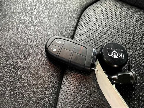 Used 2023 Jeep Compass Limited image 55