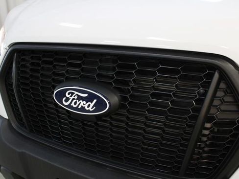 New 2026 Ford Transit 250 148 Medium Roof w/ Load Area Protection Package RWD image 29
