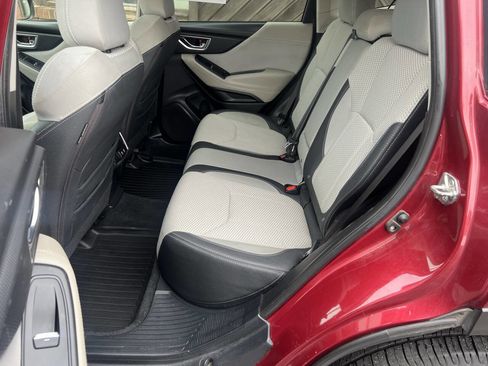 Used 2019 Subaru Forester Premium image 16