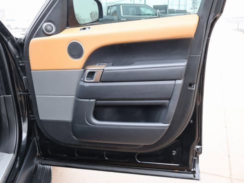 Used 2018 Land Rover Range Rover Sport Supercharged image 10