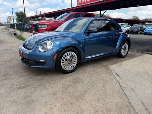 Used 2016 Volkswagen Beetle 1.8T SE FWD image 1