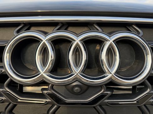 Used 2022 Audi A8 L 3.0T w/ Executive Package image 35