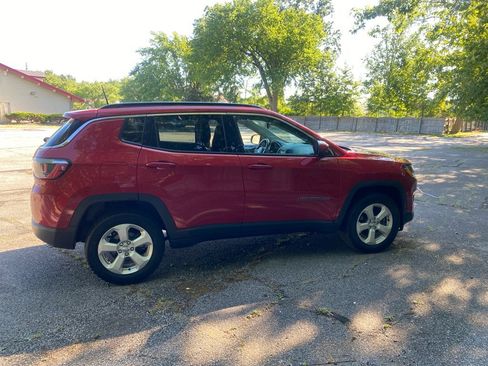 Used 2018 Jeep Compass Latitude AWD/4WD image 6