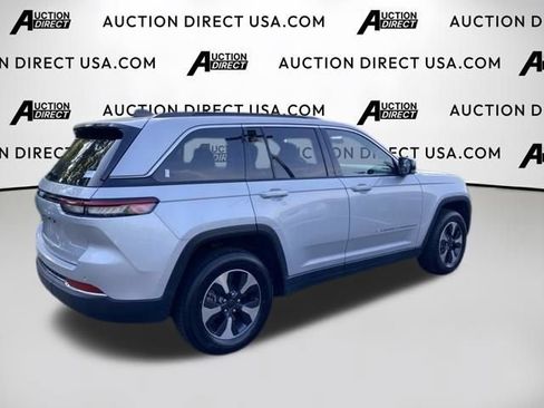 Used 2024 Jeep Grand Cherokee Limited 4xe AWD/4WD image 23