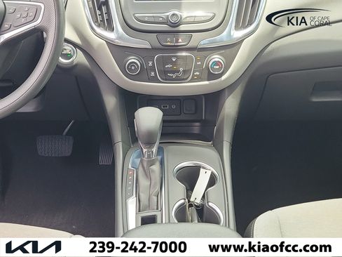 Used 2022 Chevrolet Equinox LS FWD image 19