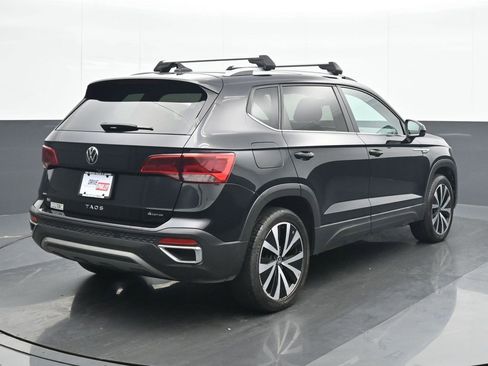 Used 2022 Volkswagen Taos SE image 6