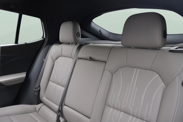 Used 2025 Buick Envista Avenir FWD image 13