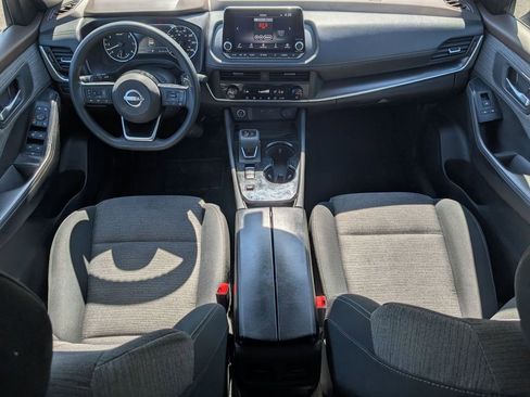 Used 2023 Nissan Rogue SV FWD image 16
