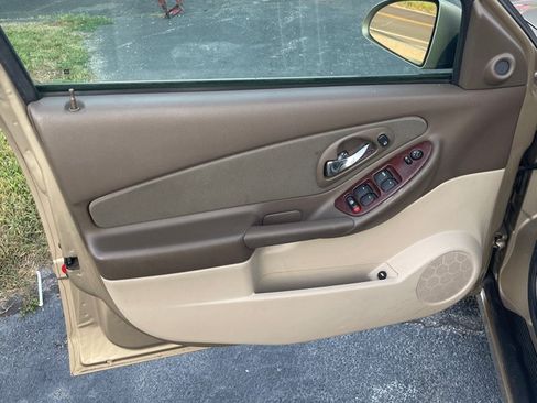 Used 2006 Chevrolet Malibu LT FWD image 10