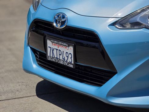 Used 2015 Toyota Prius C Three FWD image 7