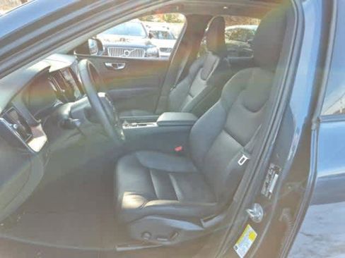 Used 2024 Volvo XC60 T8 Plus w/ Protection Package Premier image 2