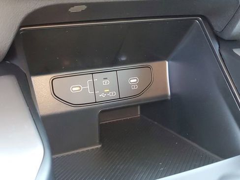 New 2026 Kia Sorento LX FWD image 23