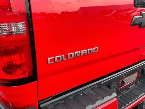 Used 2015 Chevrolet Colorado Z71 AWD/4WD image 30