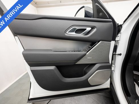 Used 2022 Land Rover Range Rover Velar R-Dynamic S AWD/4WD image 26