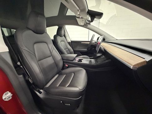 Used 2024 Tesla Model Y Long Range image 20