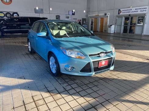 Used 2012 Ford Focus SEL w/ SEL/Titanium Winter Pkg image 15