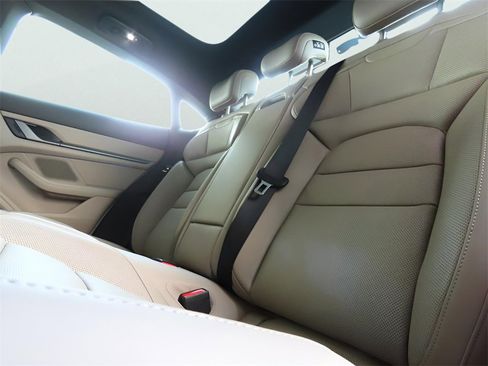 New 2025 Porsche Taycan image 23