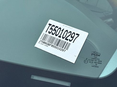 Used 2005 Lexus LS 430 RWD image 19