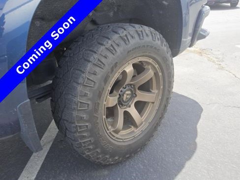 Used 2022 Chevrolet Silverado 1500 LT Trail Boss w/ LT Trail Boss Premium Package AWD/4WD image 19