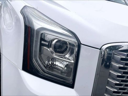 Used 2017 GMC Yukon Denali w/ Open Road Package image 30