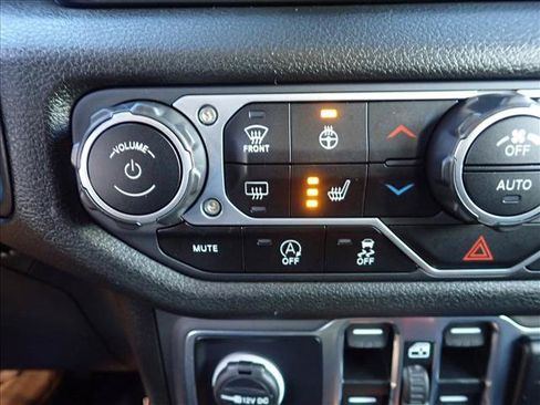 New 2025 Jeep Gladiator Sport AWD/4WD image 17