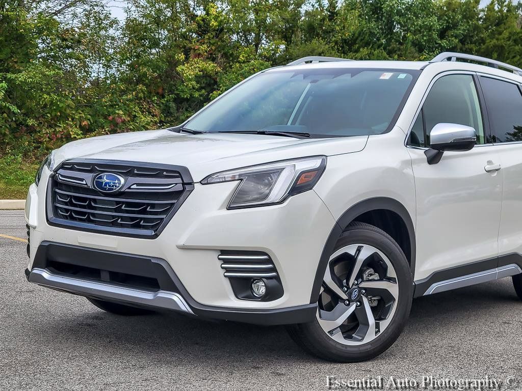 Used 2024 Subaru Forester Touring AWD/4WD image 2