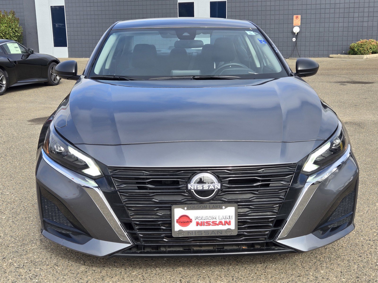 Certified 2025 Nissan Altima 2.5 SV FWD image 2