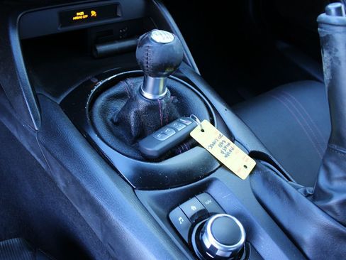 Used 2016 MAZDA MX-5 Miata Club image 20