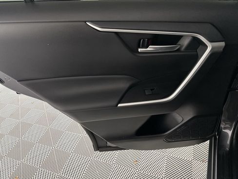 Used 2021 Toyota RAV4 XLE Premium FWD image 30