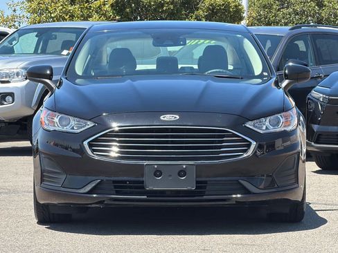 Used 2020 Ford Fusion SE FWD image 10