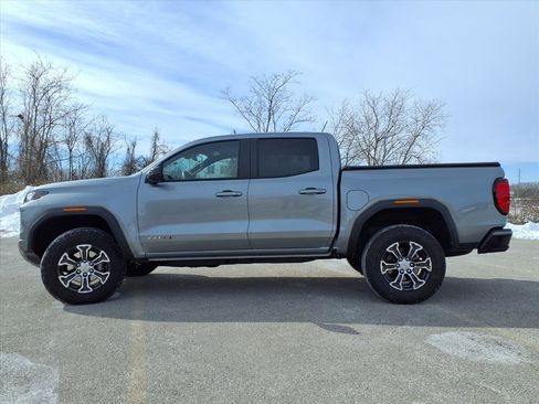 Used 2025 GMC Canyon AT4 image 35