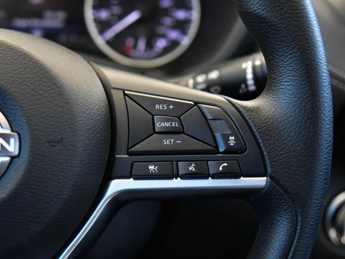 Used 2024 Nissan Sentra SV FWD image 26