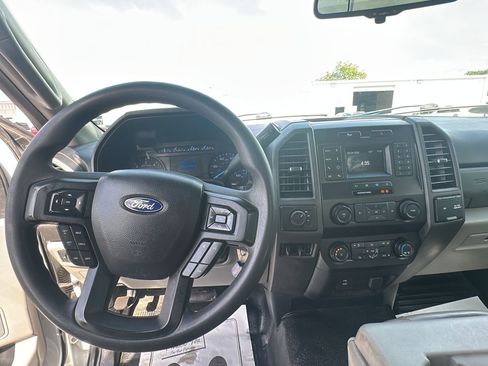 Used 2020 Ford F550 4x4 Regular Cab Super Duty image 15